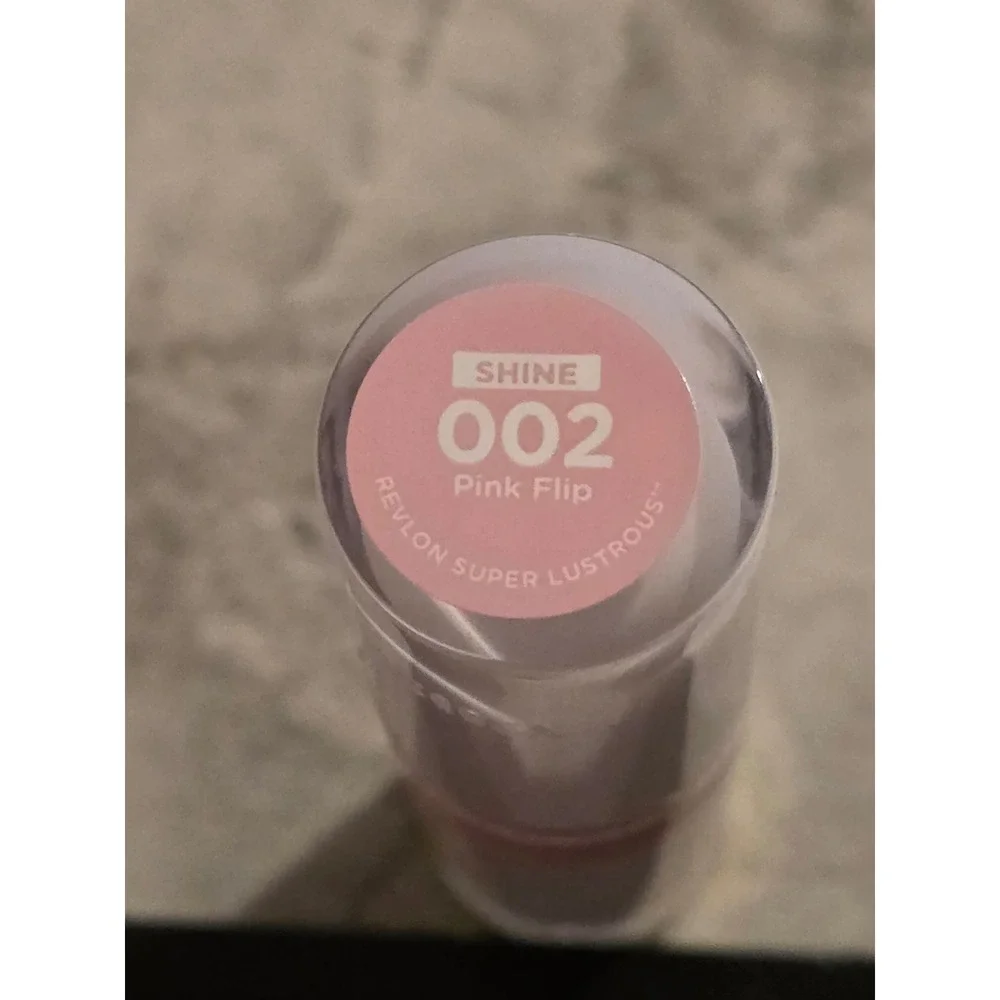 Revlon Super Lustrous Glass Shine Lip Balm 002 Pink Flip High‎ Shine 0.11oz New